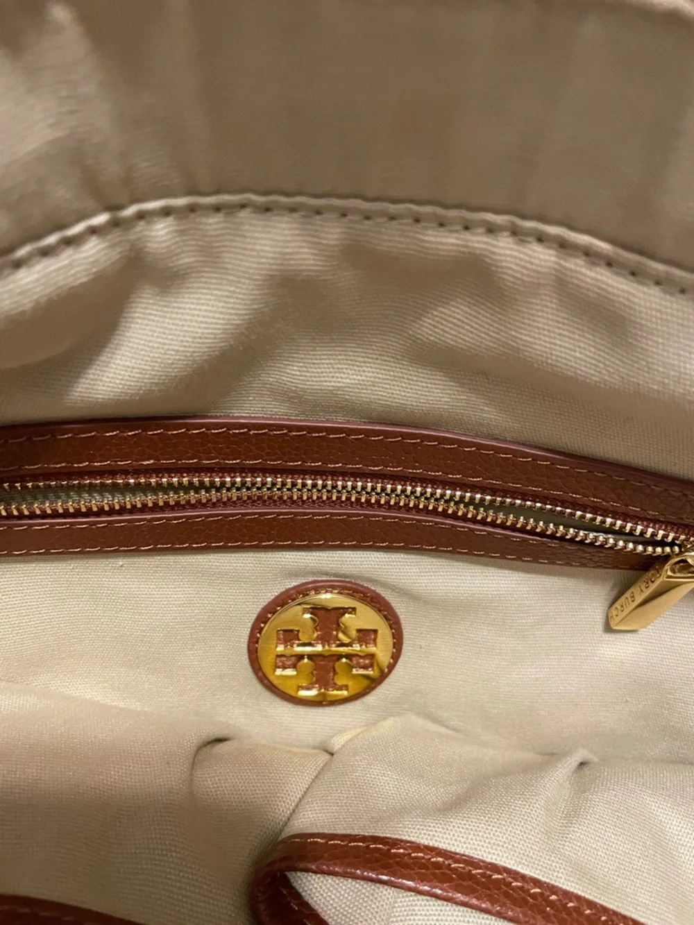 Tory Burch Cognac Jardin Pebbled Leather Tote with Navy Trim - Picture 2 of 11